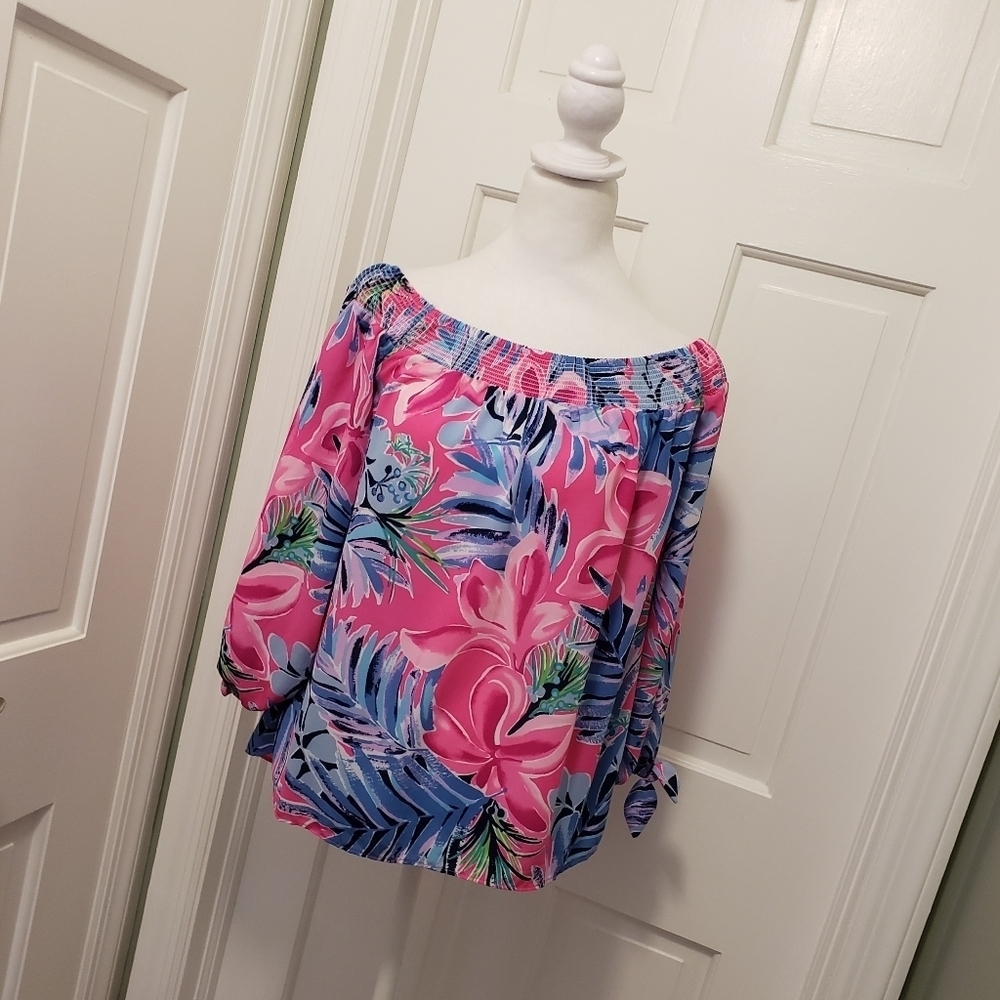 Lilly Pulitzer Off The Shoulder Maryellen Blouse Size Small, Colorful Resortwear
